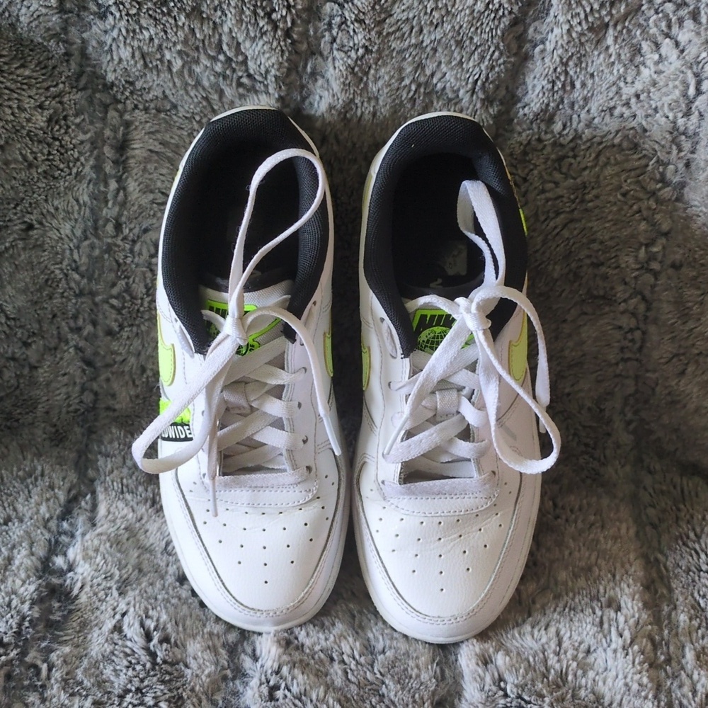 Nike Air Force 1 Low Worldwide sz 5.5Y CK6924-101 - Picture 4 of 8